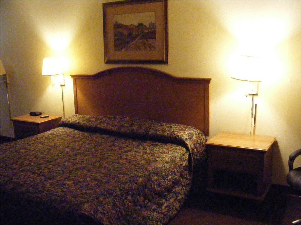 Americas Best Value Inn Lockhart Tx ภายนอก รูปภาพ